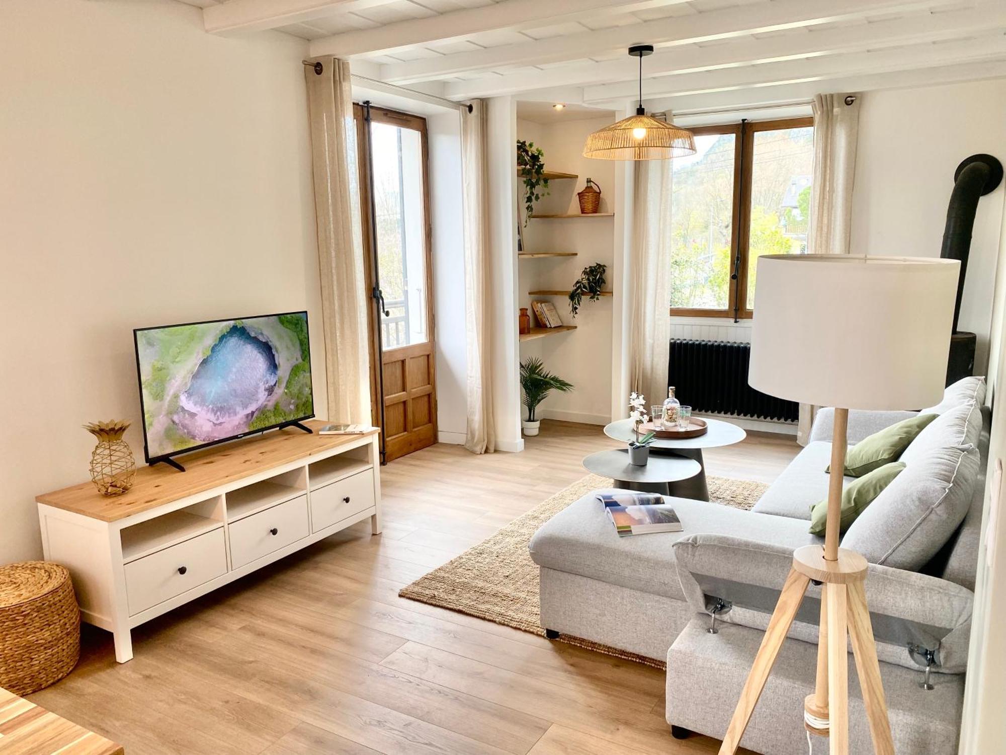 Les Balcons De Chambery Apartment Exterior photo